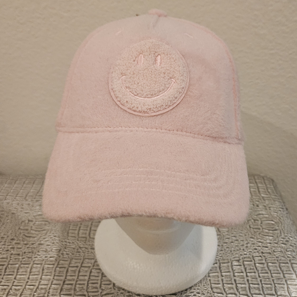NWT Steve Madden Smiley Face Hat